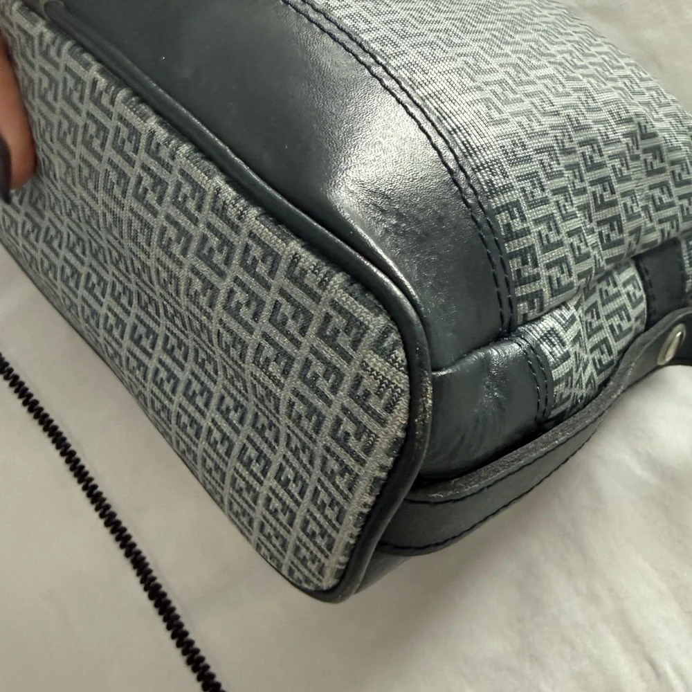 Vintage Fendi Zucca Canvas Shoulder Bag – Blue/Gray Monogram – Made in Italy - Picture 5 of 16